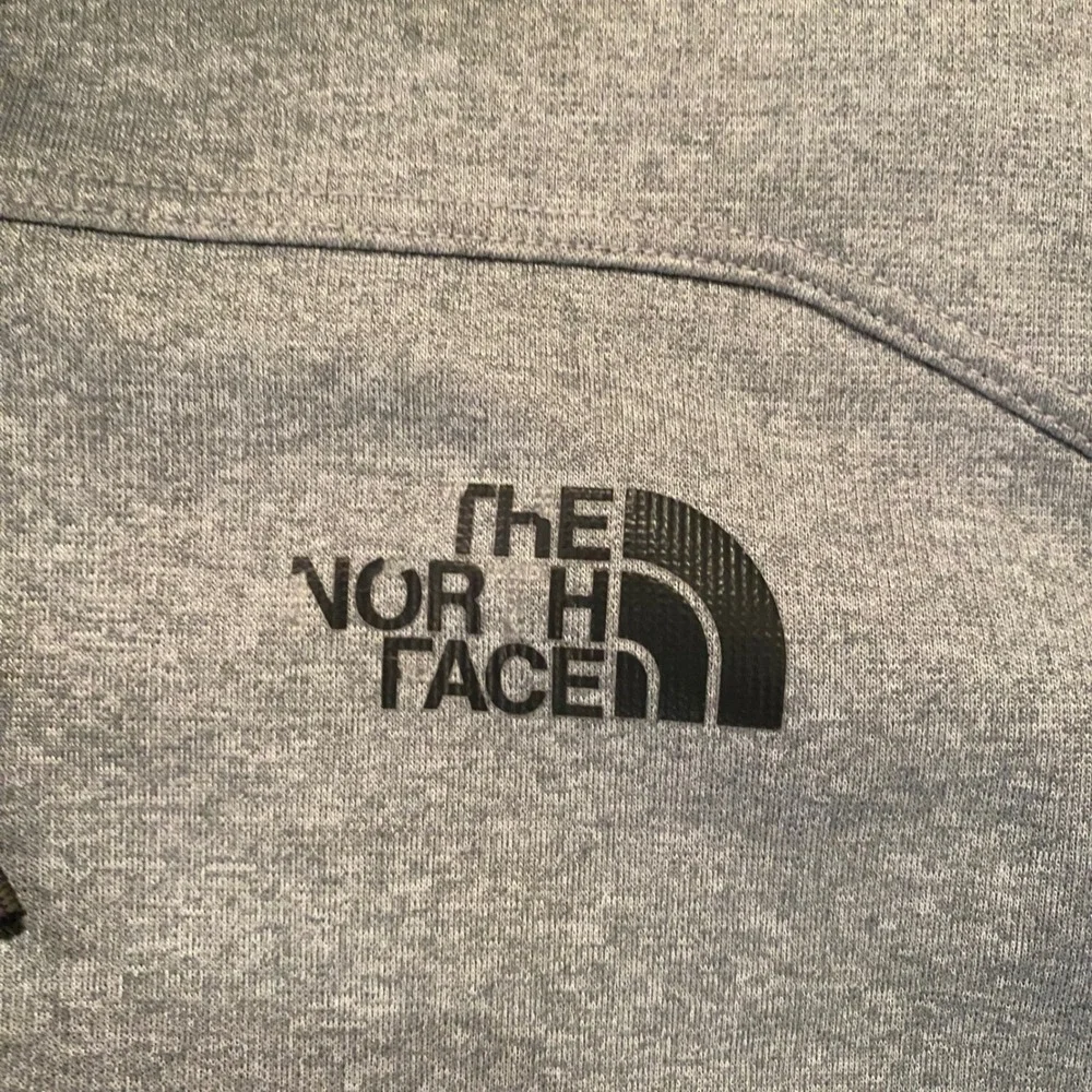 The North Face Mens XL Quarter Zip Pullover Grey Heather Active Fleece Jacket